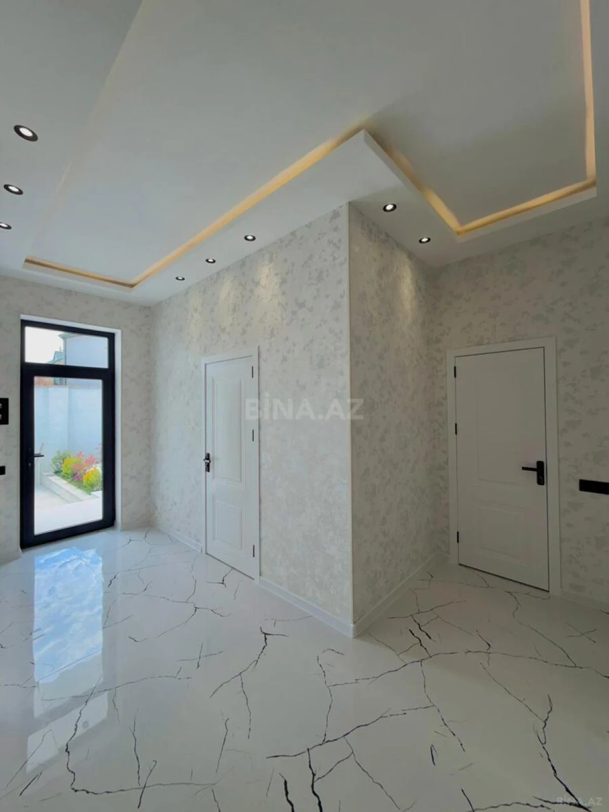 Satılır 4 otaqlı həyət evi 130 m²