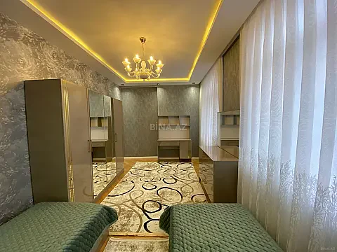 Kirayə verilir 3 otaqlı mənzil 150 m²