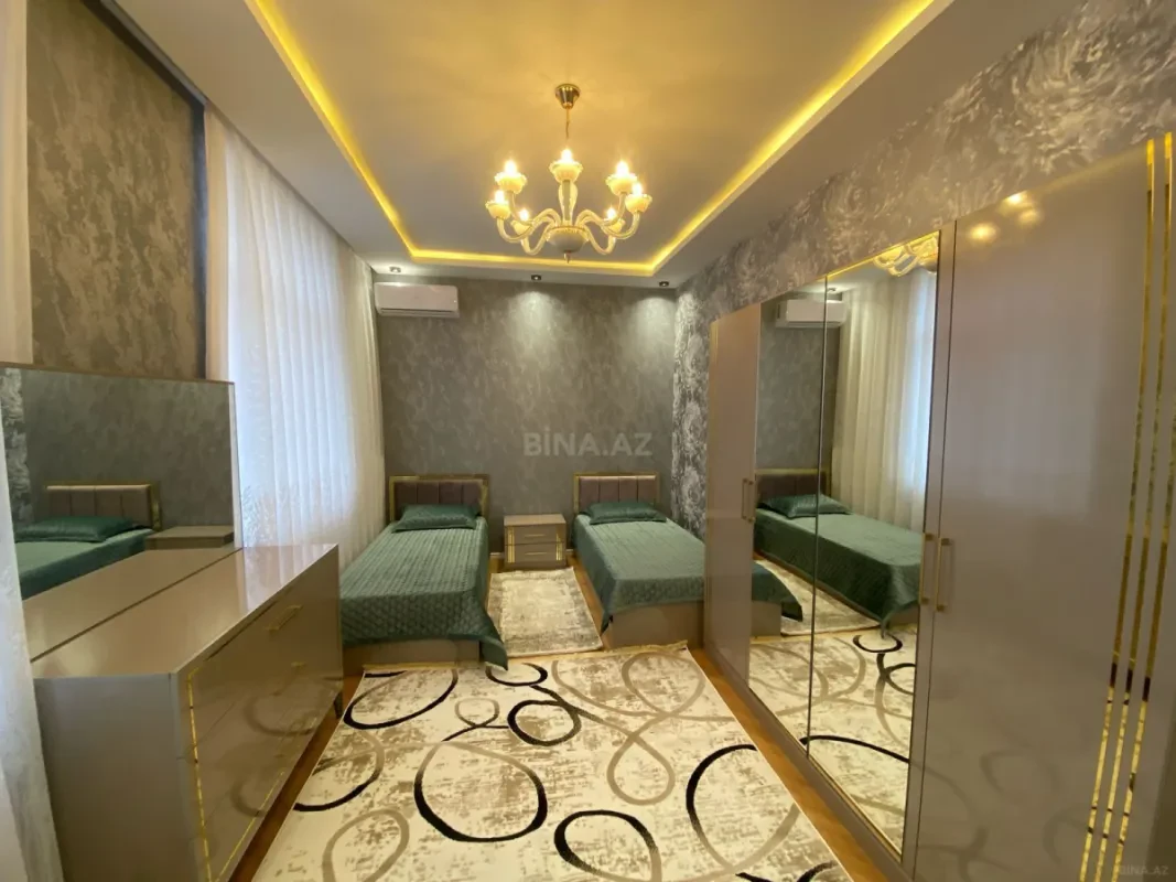 Kirayə verilir 3 otaqlı mənzil 150 m²