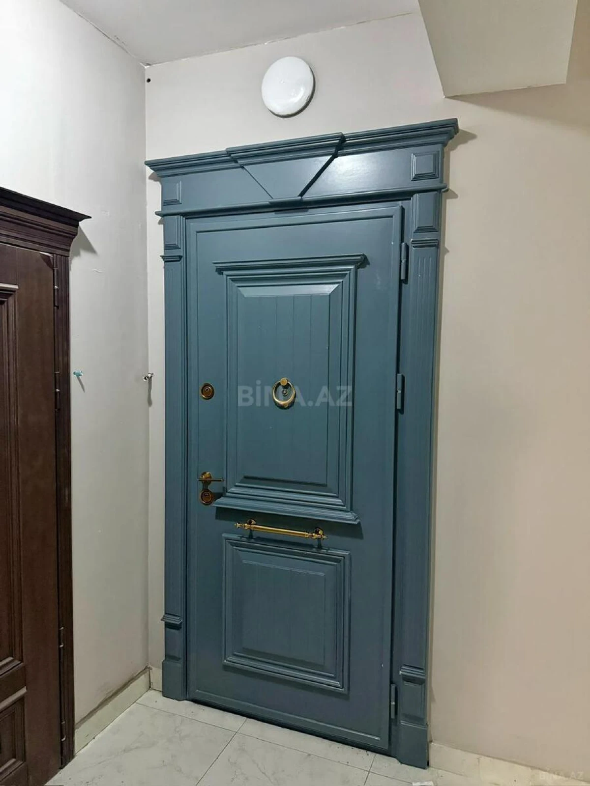 Satılır 4 otaqlı mənzil 165 m²