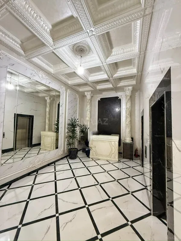 Satılır 4 otaqlı mənzil 165 m²