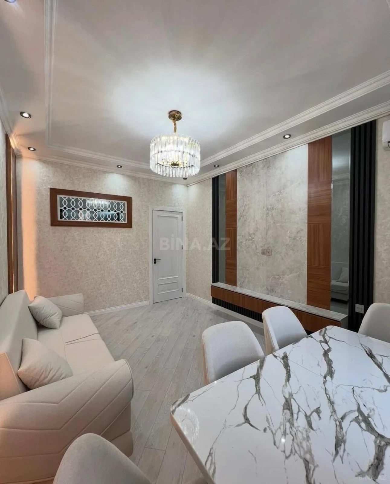 Kirayə verilir 2 otaqlı mənzil 86 m²