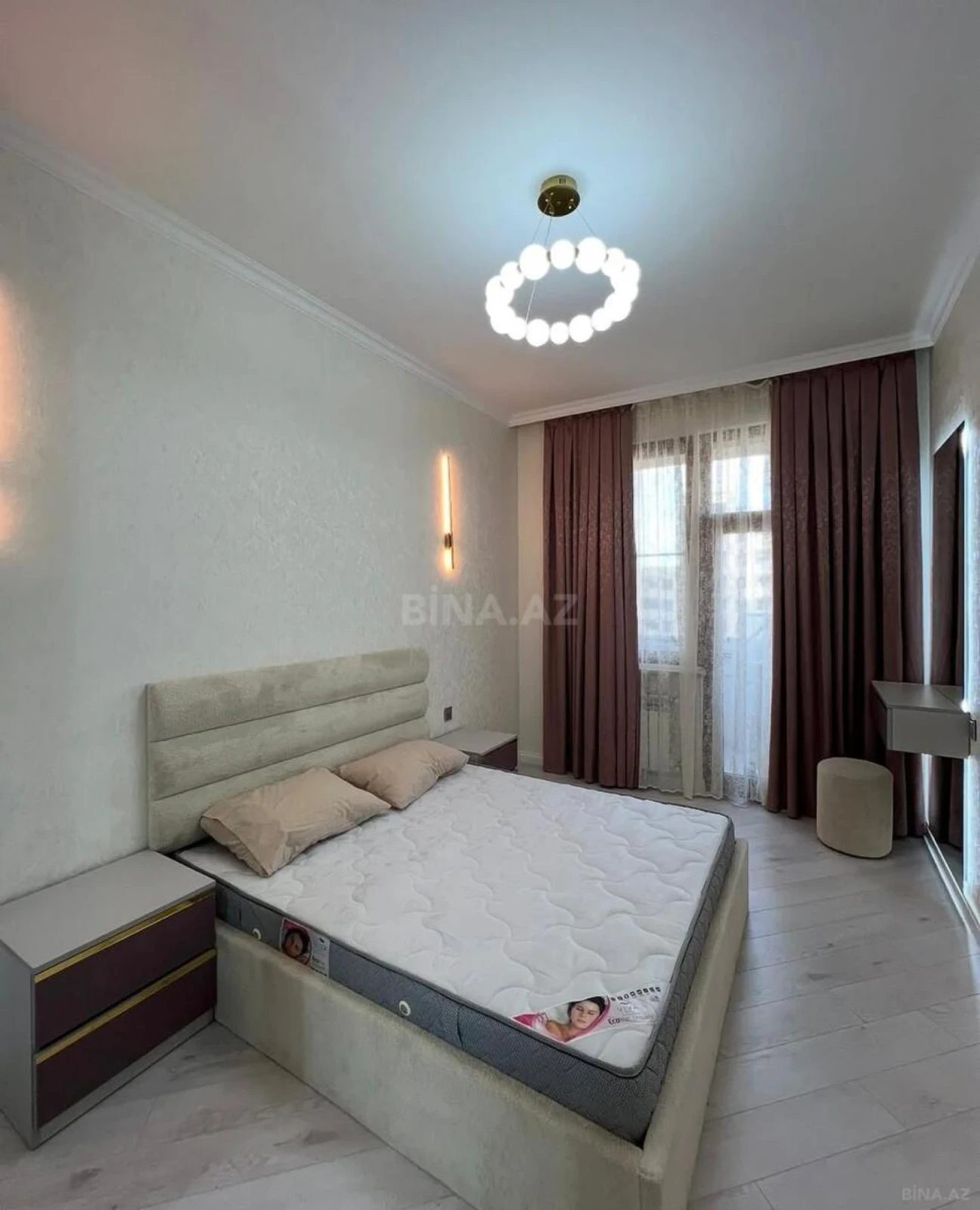 Kirayə verilir 2 otaqlı mənzil 86 m²