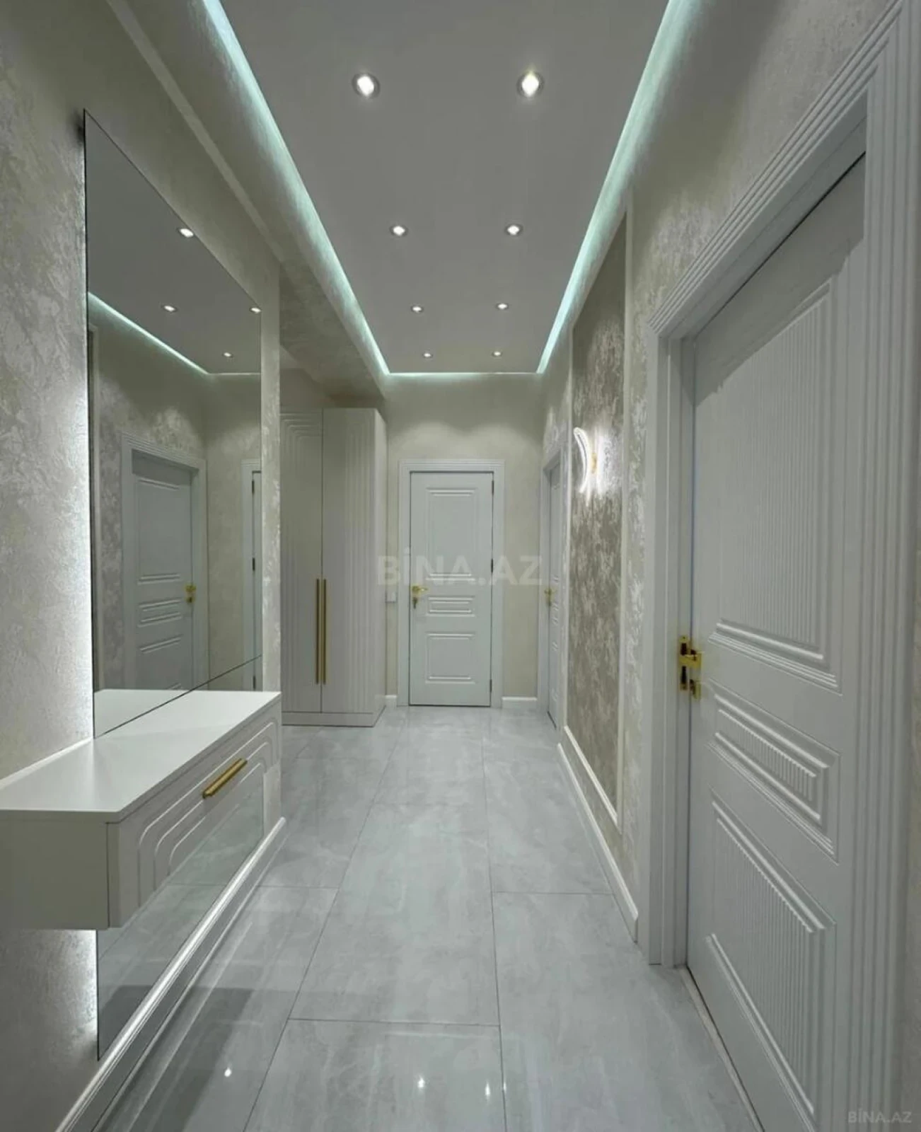 Kirayə verilir 2 otaqlı mənzil 86 m²