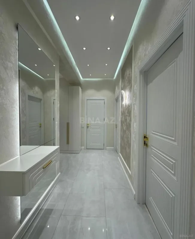Kirayə verilir 2 otaqlı mənzil 86 m²