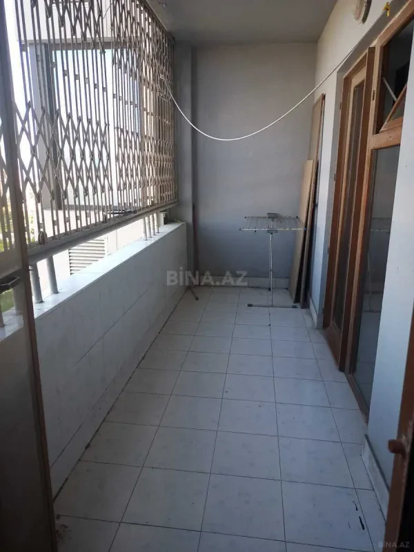 Satılır 4 otaqlı mənzil 160 m²