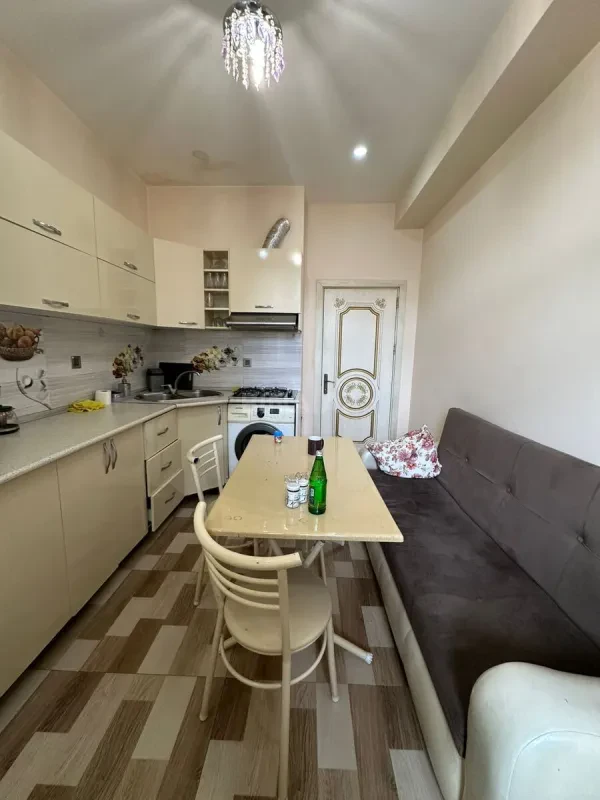 Kirayə verilir 3 otaqlı mənzil 88 m²
