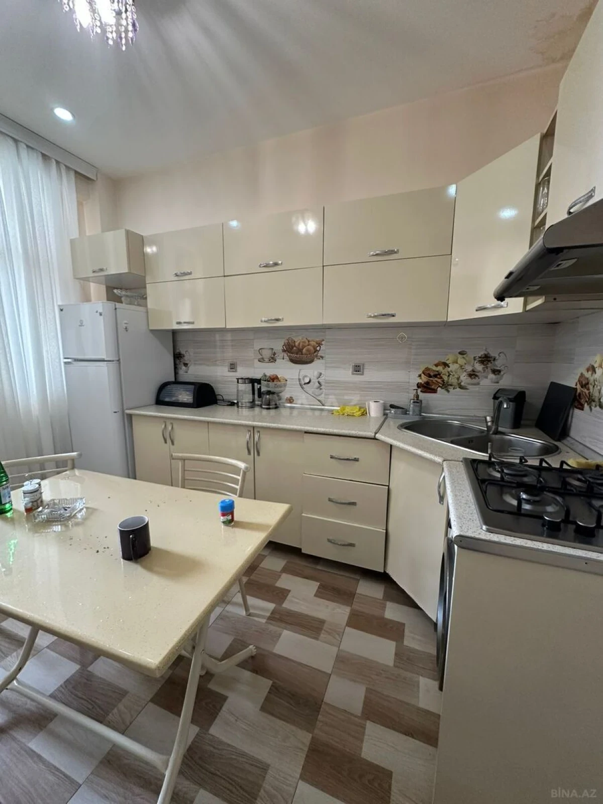 Kirayə verilir 3 otaqlı mənzil 88 m²