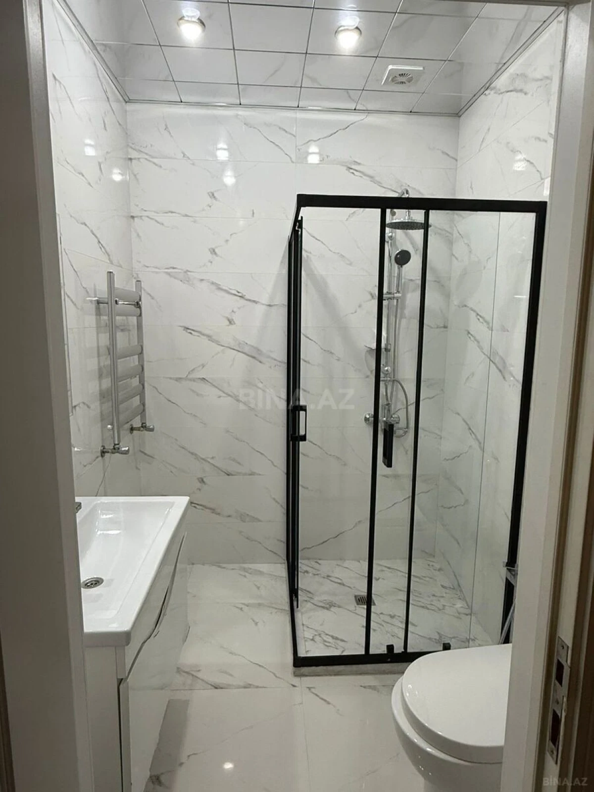 Kirayə verilir 3 otaqlı mənzil 115 m²