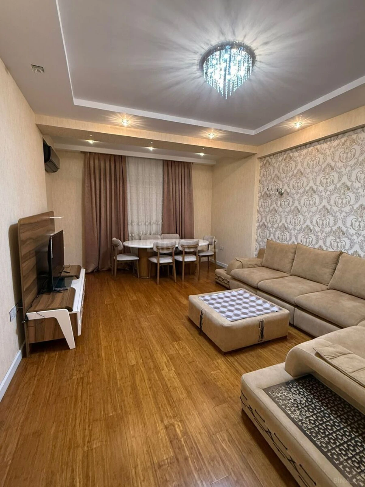 Kirayə verilir 3 otaqlı mənzil 115 m²