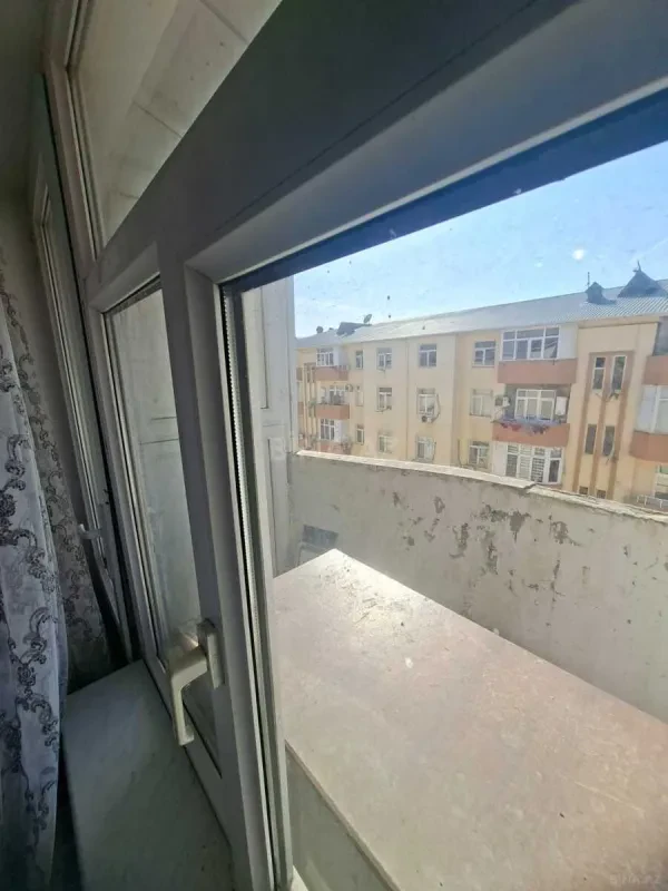 Satılır 2 otaqlı mənzil 70 m²