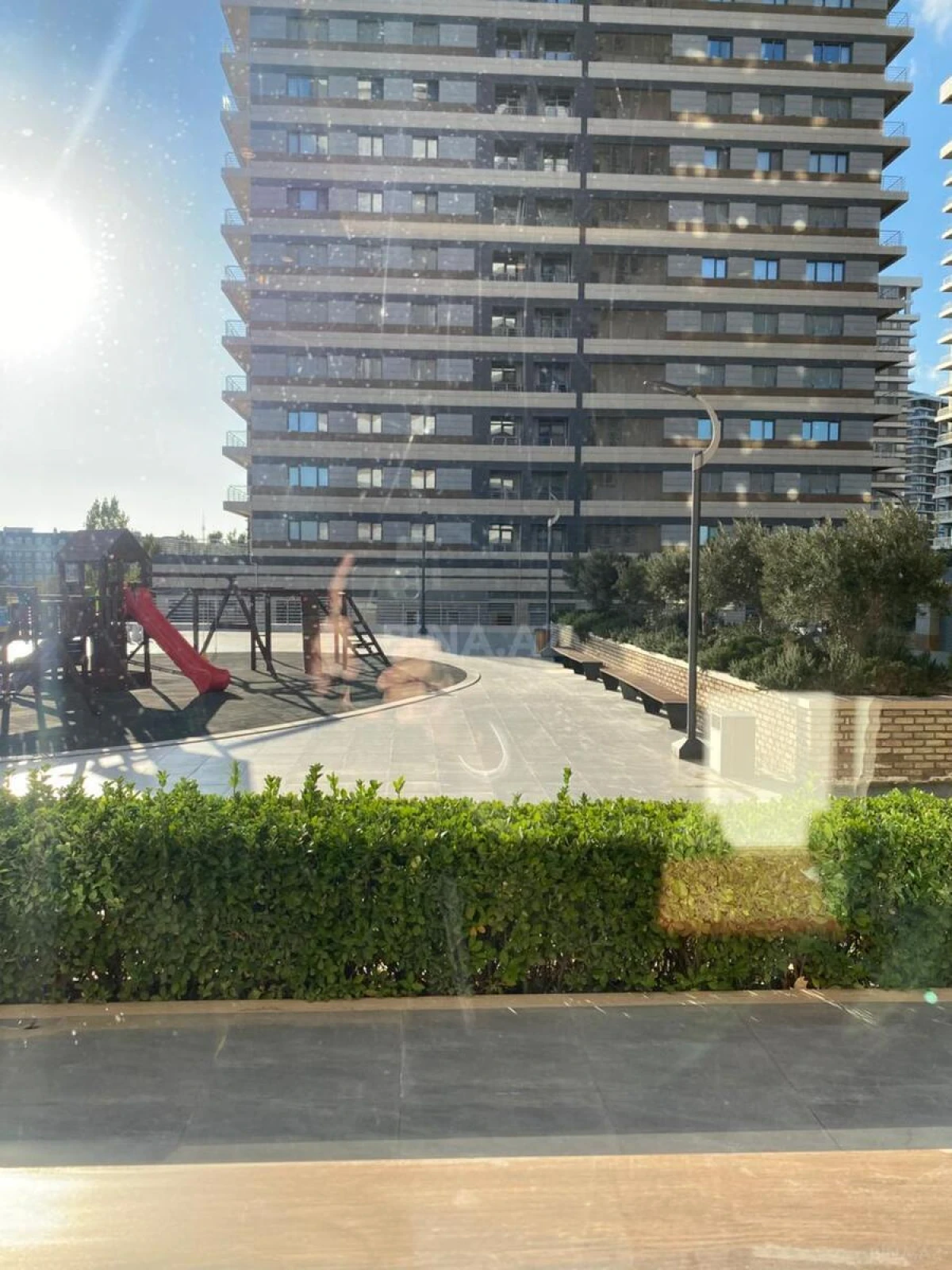 Kirayə verilir 4 otaqlı mənzil 170 m²