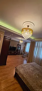 Kirayə verilir 3 otaqlı mənzil 210 m²