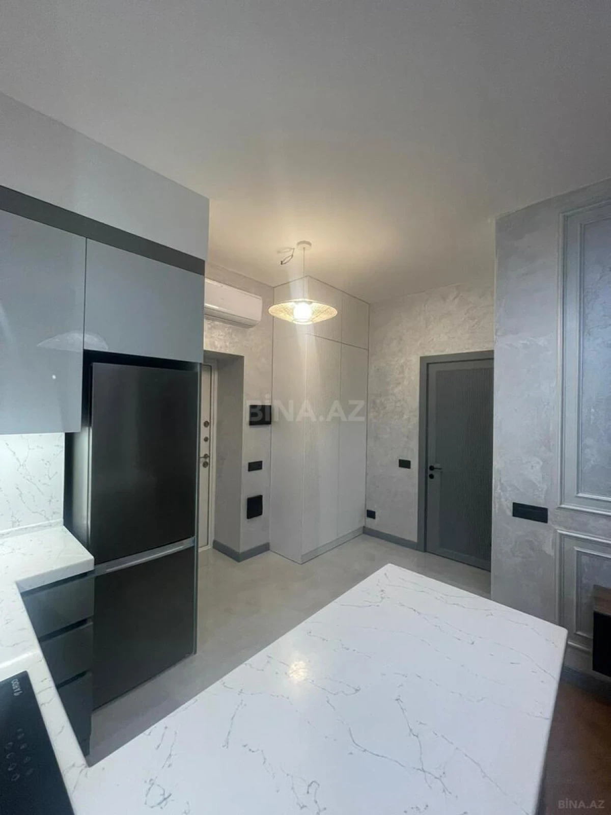 Satılır 2 otaqlı mənzil 42 m²