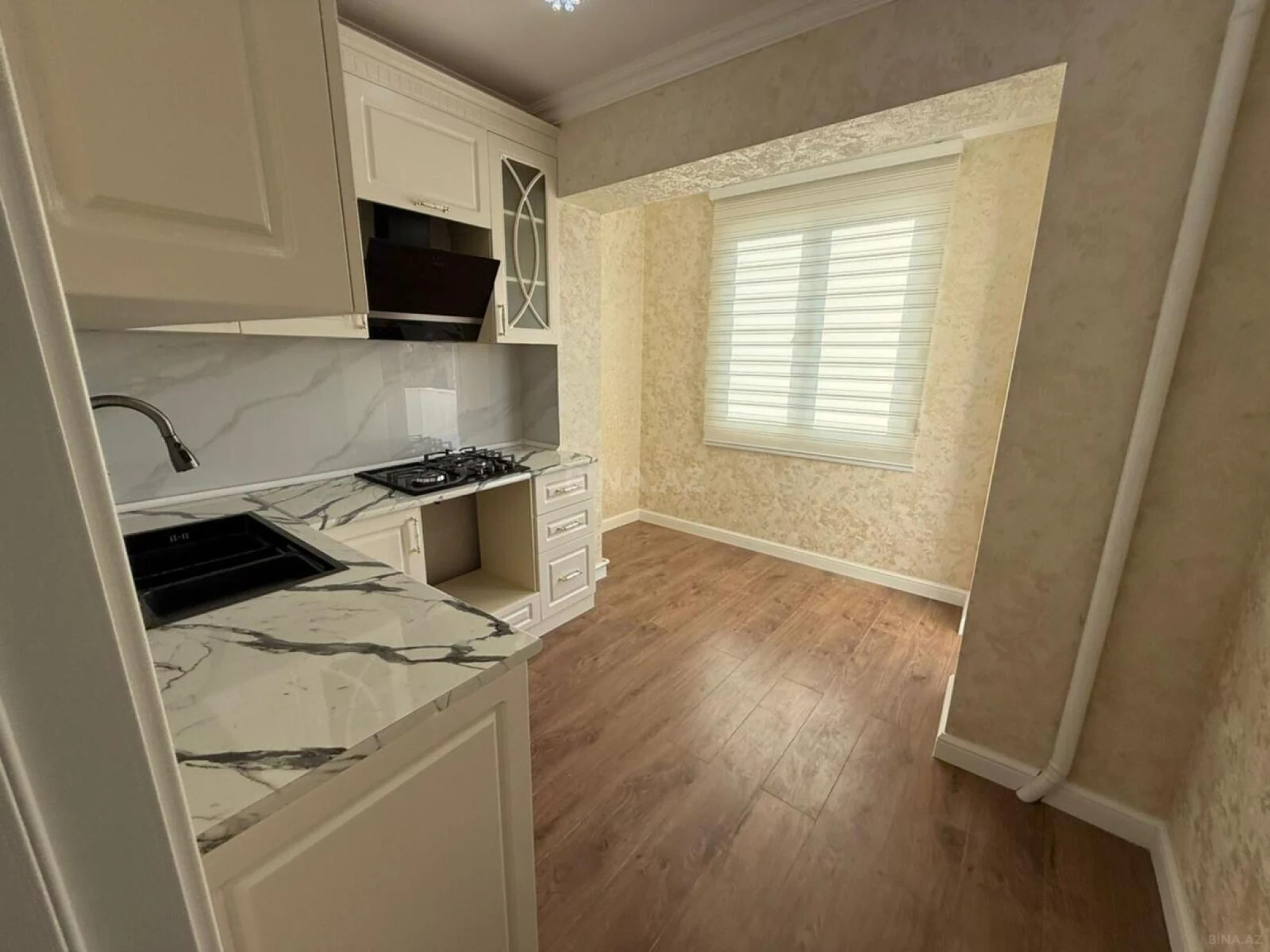 Satılır 2 otaqlı mənzil 52 m²