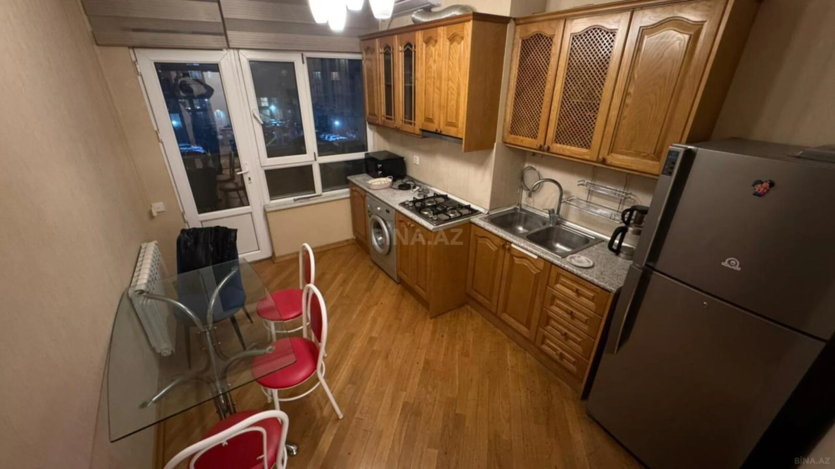 Kirayə verilir 3 otaqlı mənzil 105 m²