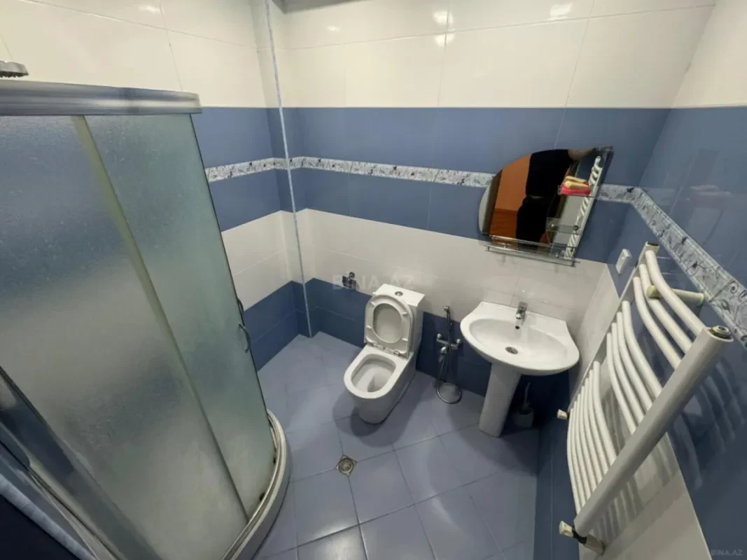 Kirayə verilir 3 otaqlı mənzil 105 m²