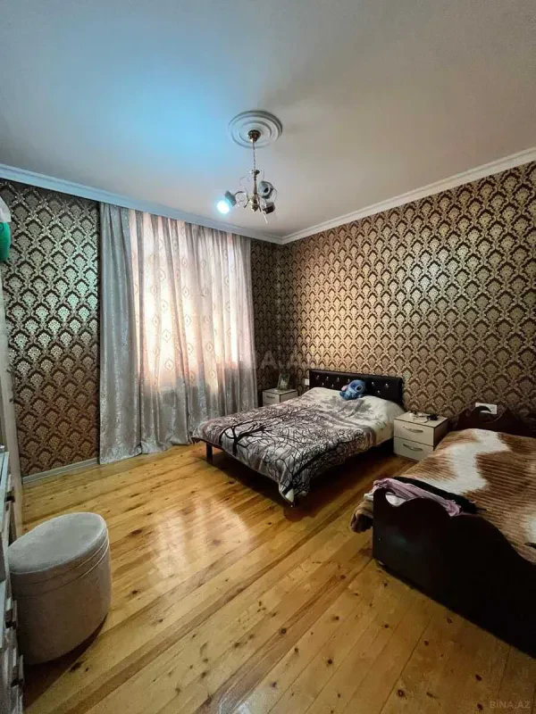 Satılır 2 otaqlı mənzil 74 m²