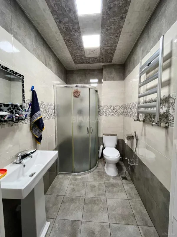Satılır 2 otaqlı mənzil 74 m²