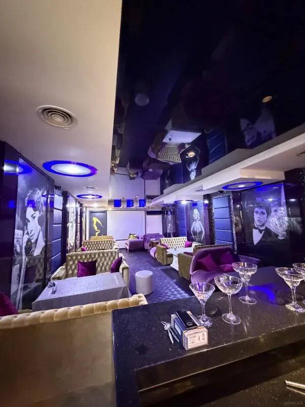 Satılır obyekt 330 m²