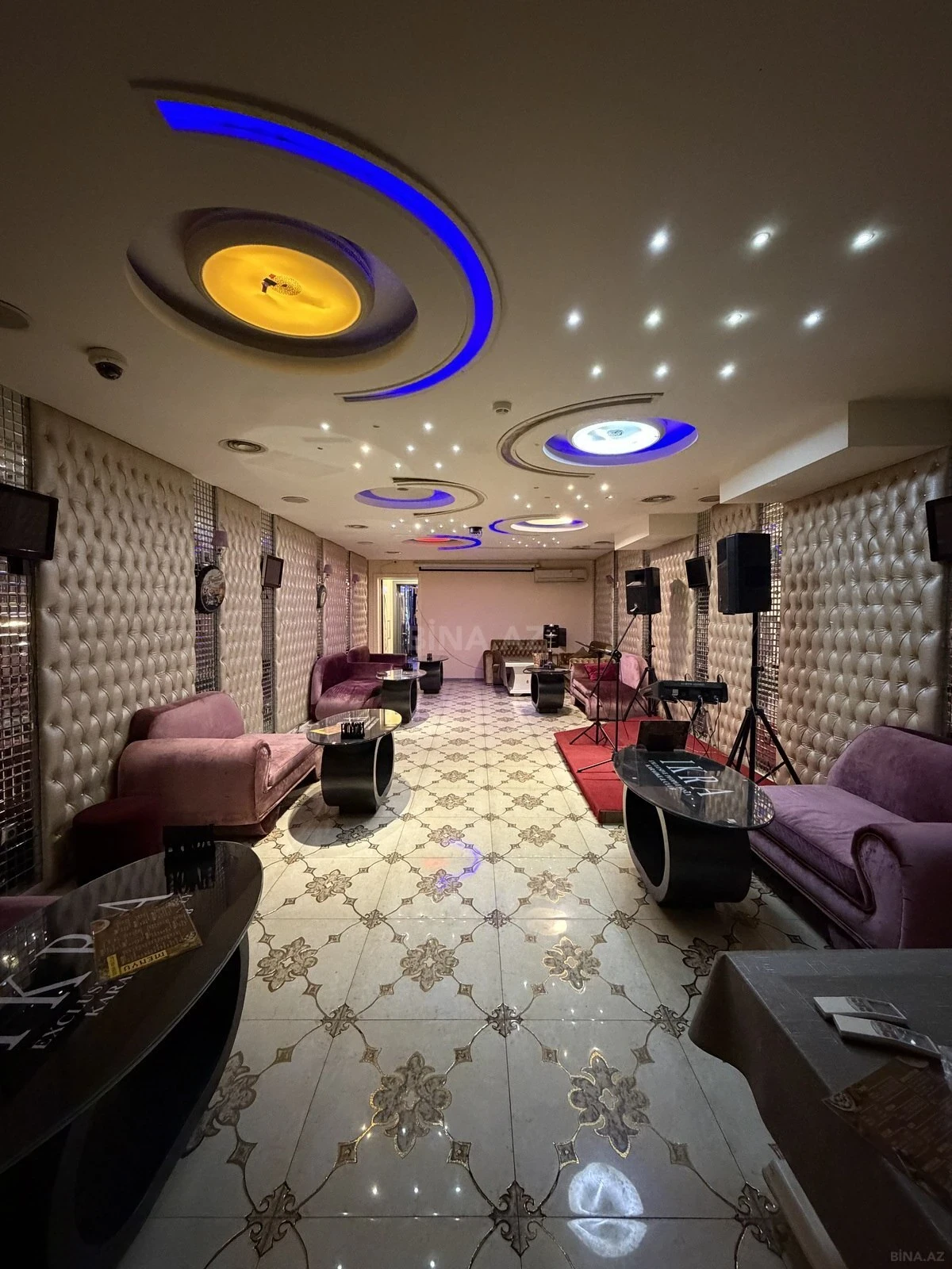 Satılır obyekt 330 m²