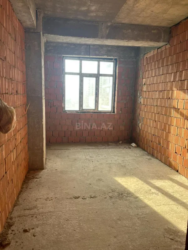 Satılır 3 otaqlı mənzil 127 m²