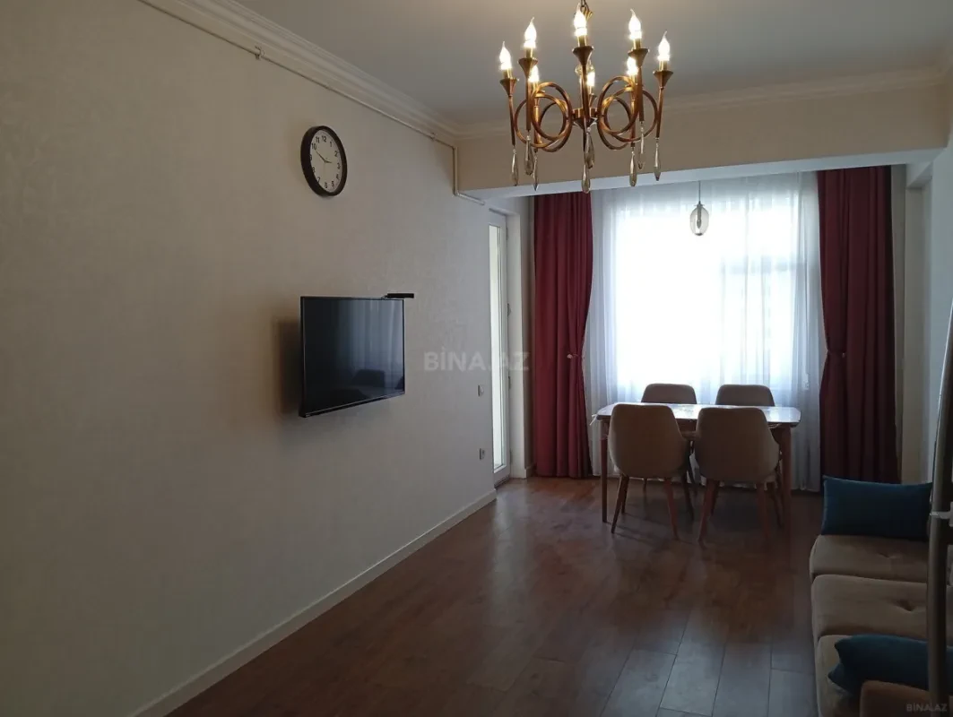 Kirayə verilir 2 otaqlı mənzil 55 m²