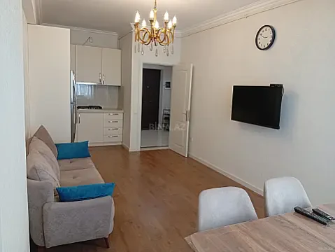 Kirayə verilir 2 otaqlı mənzil 55 m²