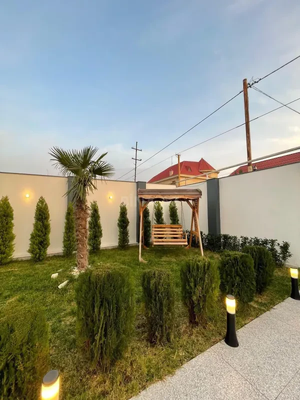 Kirayə verilir 4 otaqlı həyət evi 200 m²