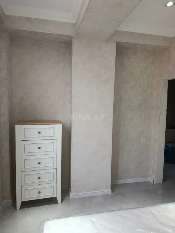Satılır 3 otaqlı mənzil 45.6 m²