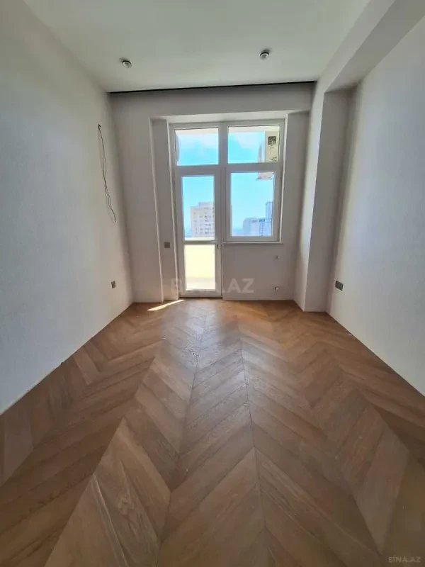 Satılır 3 otaqlı mənzil 120 m²
