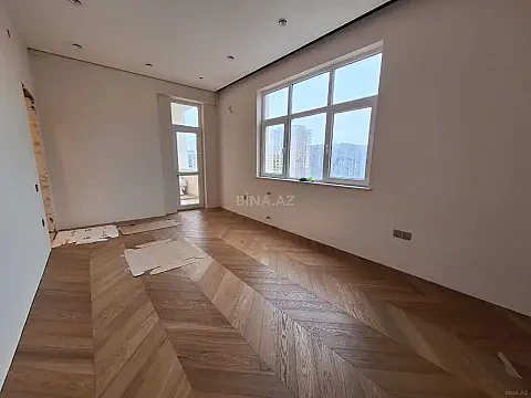 Satılır 3 otaqlı mənzil 120 m²