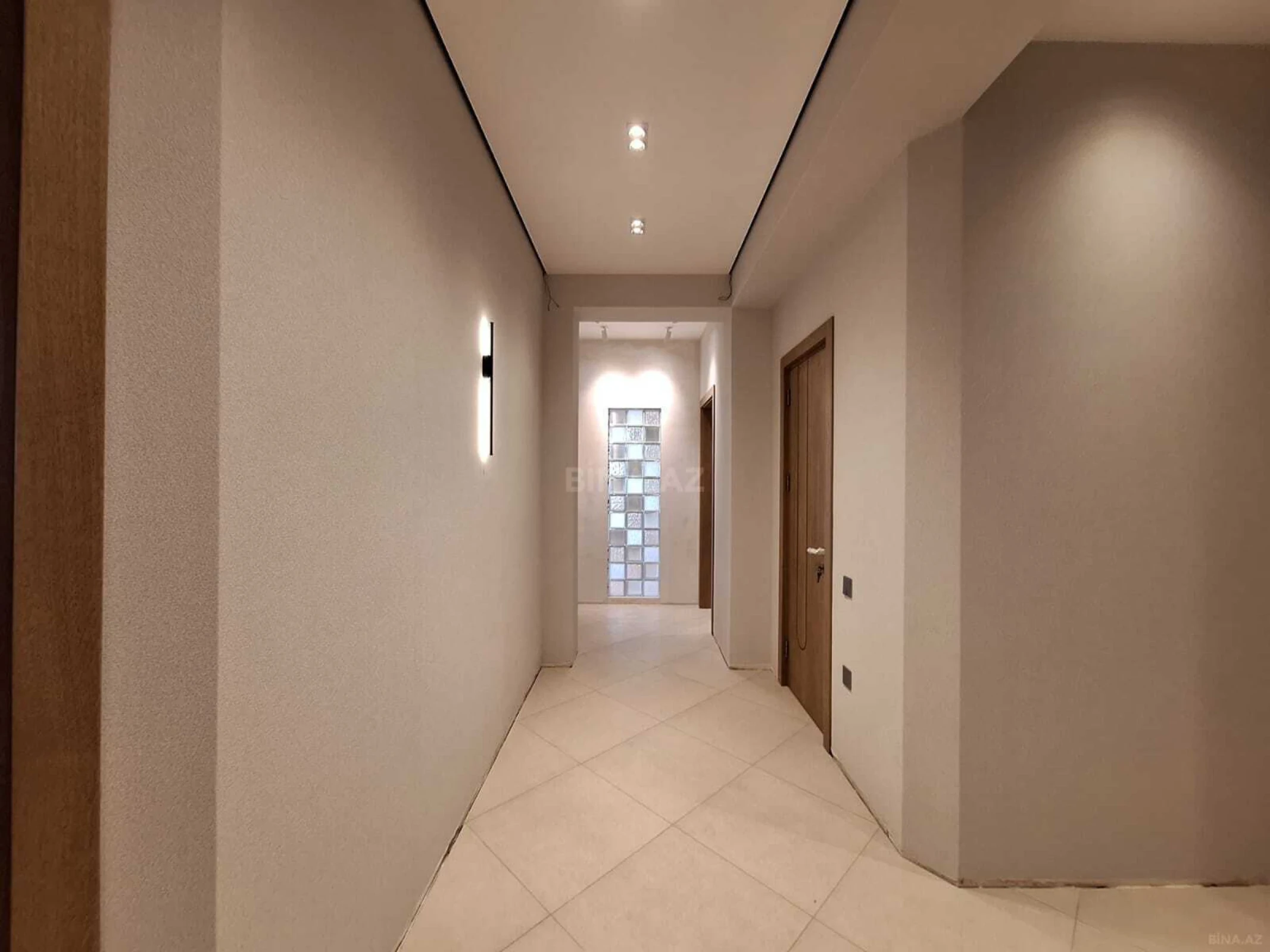 Satılır 3 otaqlı mənzil 120 m²
