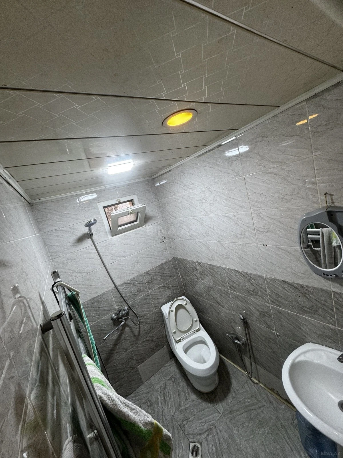 Kirayə verilir 2 otaqlı həyət evi 70 m²