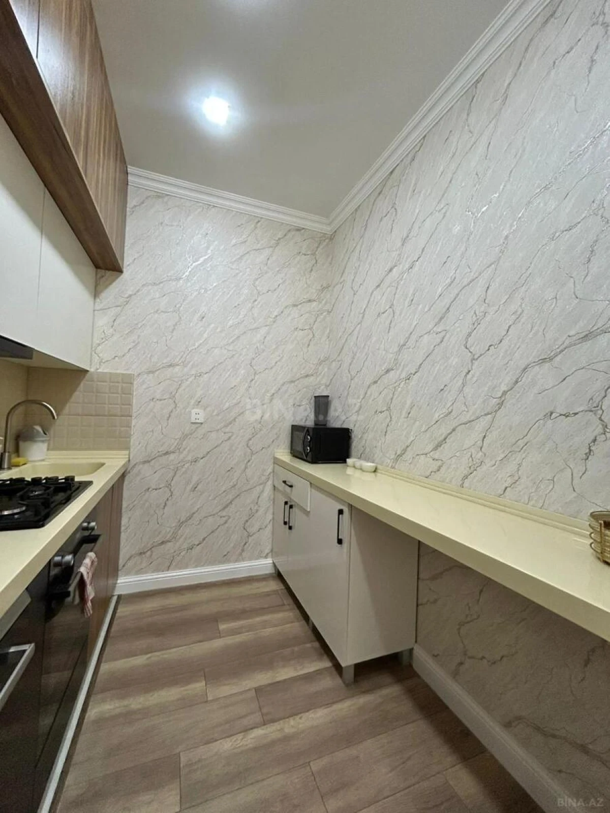 Kirayə verilir 2 otaqlı mənzil 90 m²