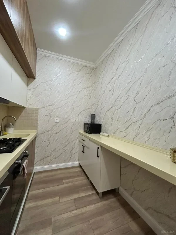 Kirayə verilir 2 otaqlı mənzil 90 m²