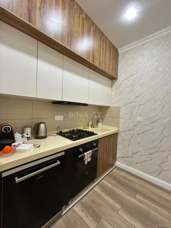 Kirayə verilir 2 otaqlı mənzil 90 m²