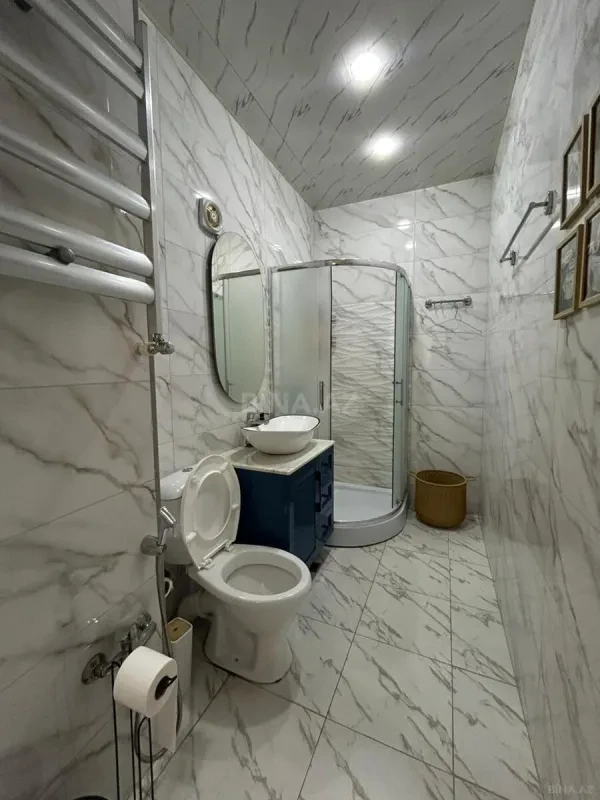 Kirayə verilir 2 otaqlı mənzil 90 m²