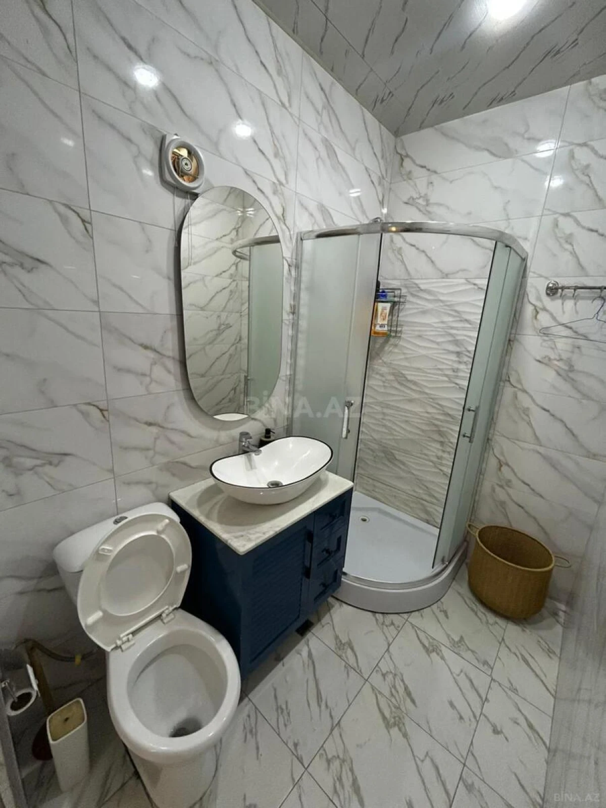 Kirayə verilir 2 otaqlı mənzil 90 m²
