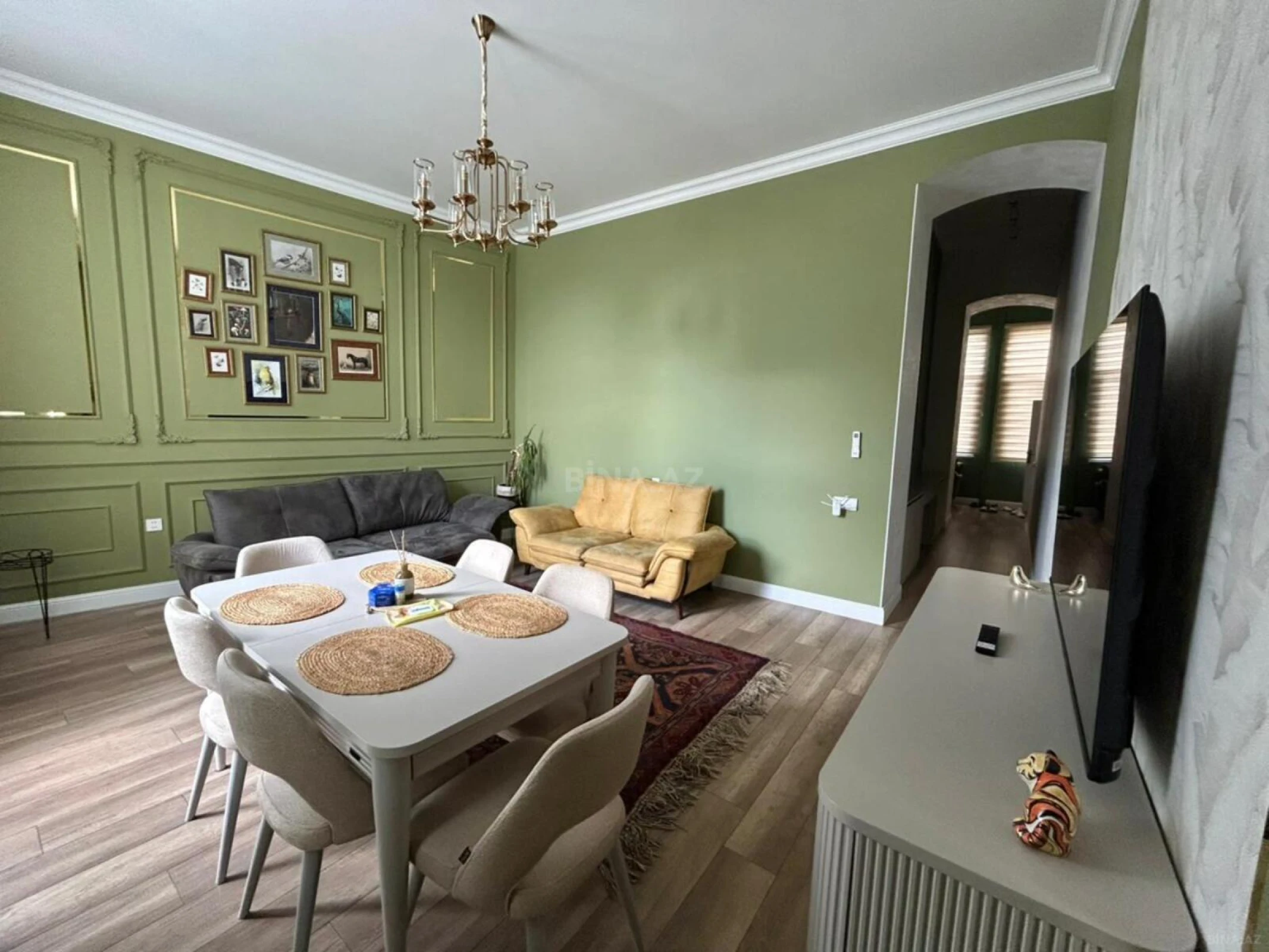 Kirayə verilir 2 otaqlı mənzil 90 m²