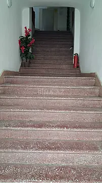 Satılır obyekt 600 m²