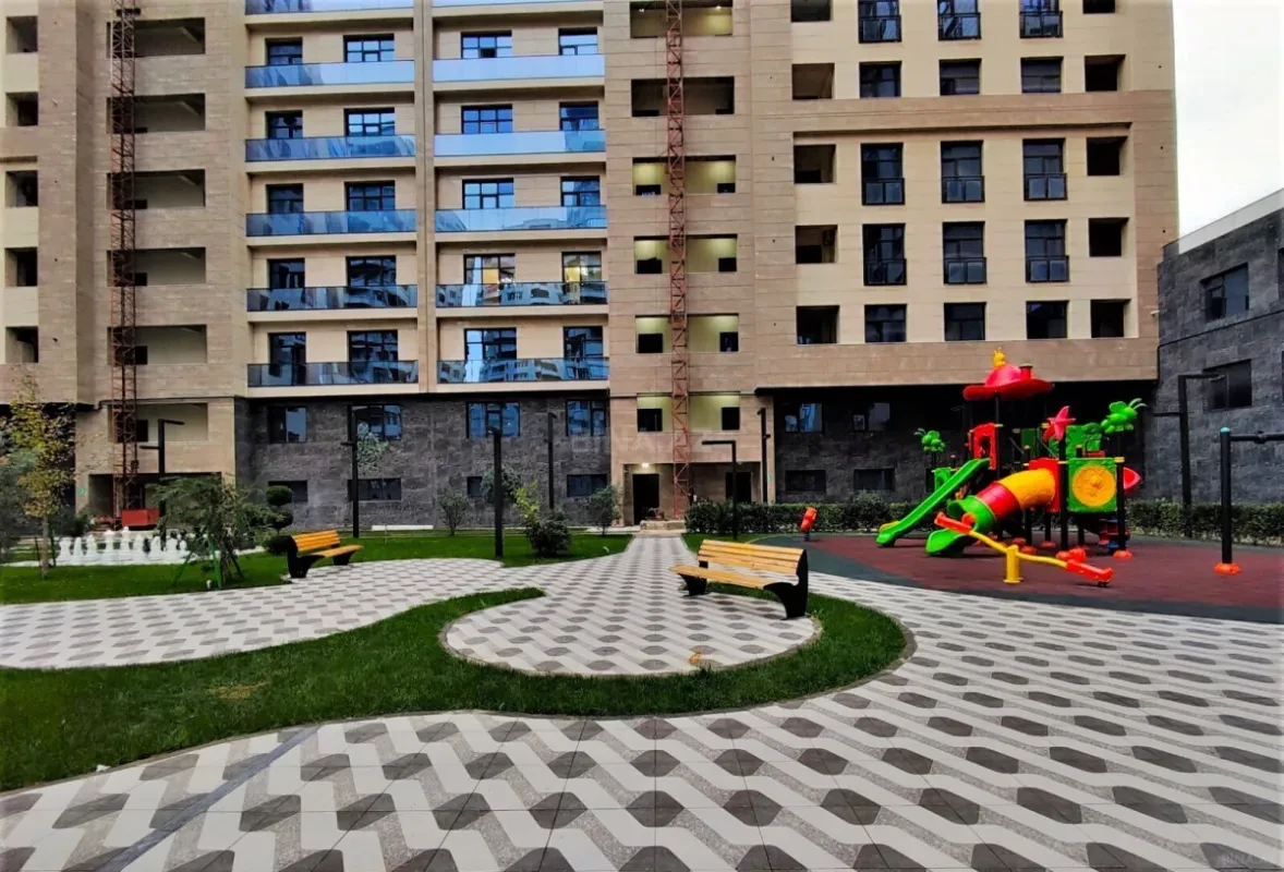 Satılır 2 otaqlı mənzil 51 m²