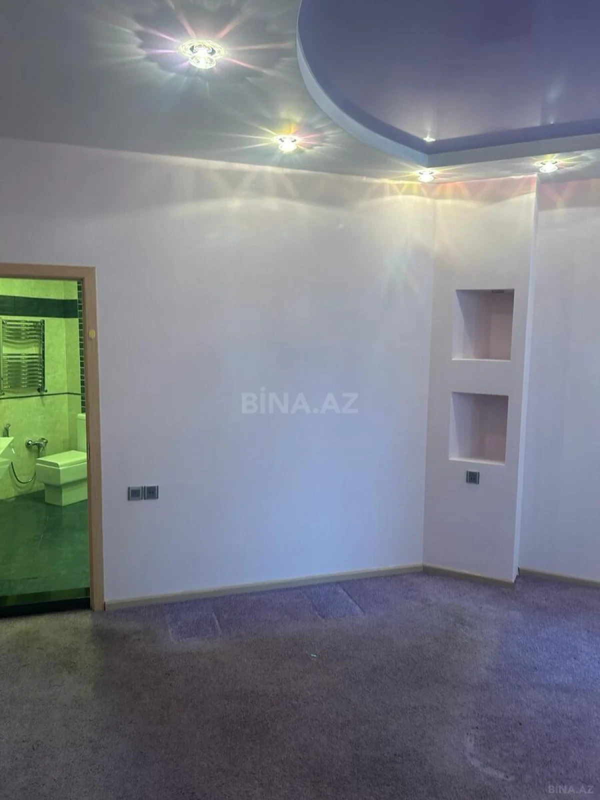 Satılır 4 otaqlı mənzil 197 m²