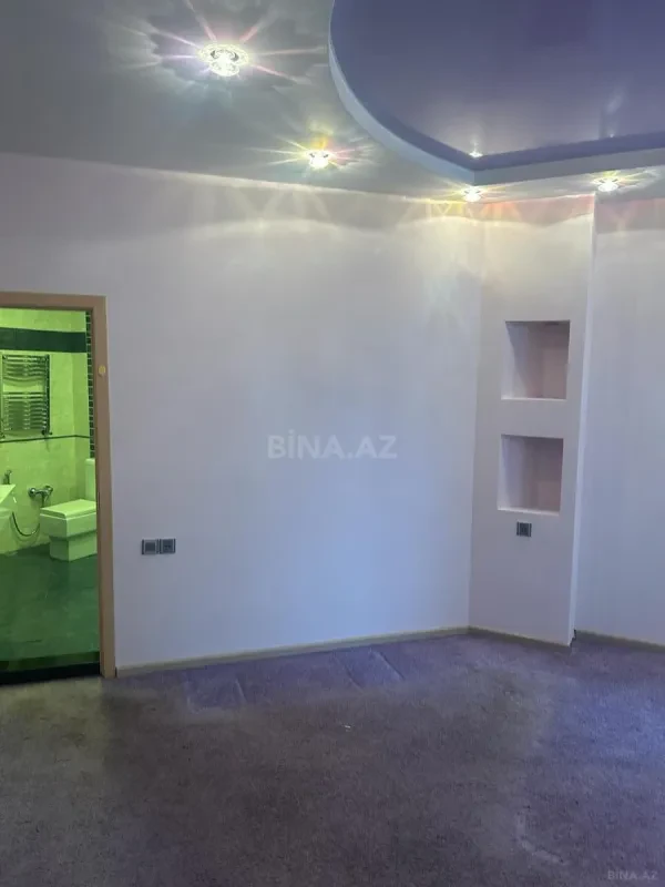 Satılır 4 otaqlı mənzil 197 m²