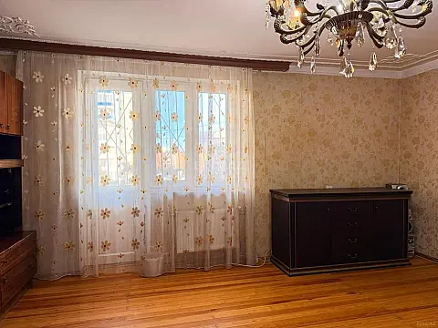 Kirayə verilir 3 otaqlı mənzil 120 m²