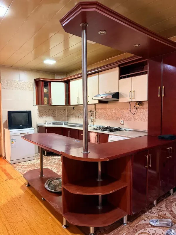 Kirayə verilir 3 otaqlı mənzil 120 m²