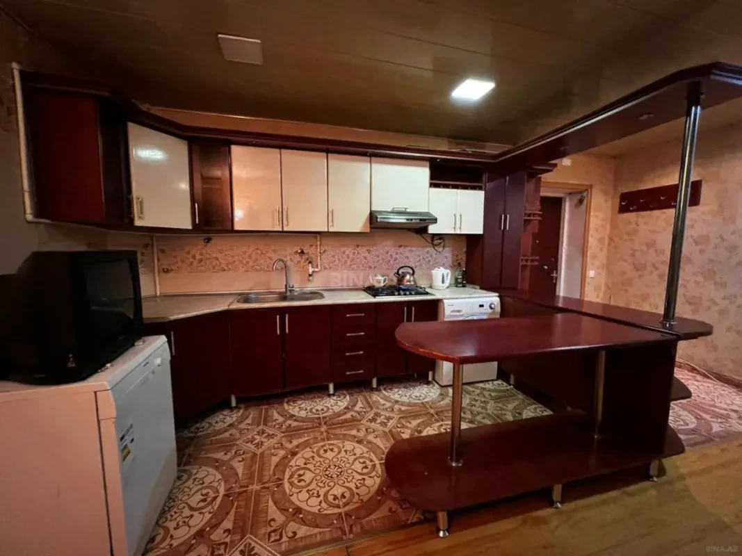 Kirayə verilir 3 otaqlı mənzil 120 m²
