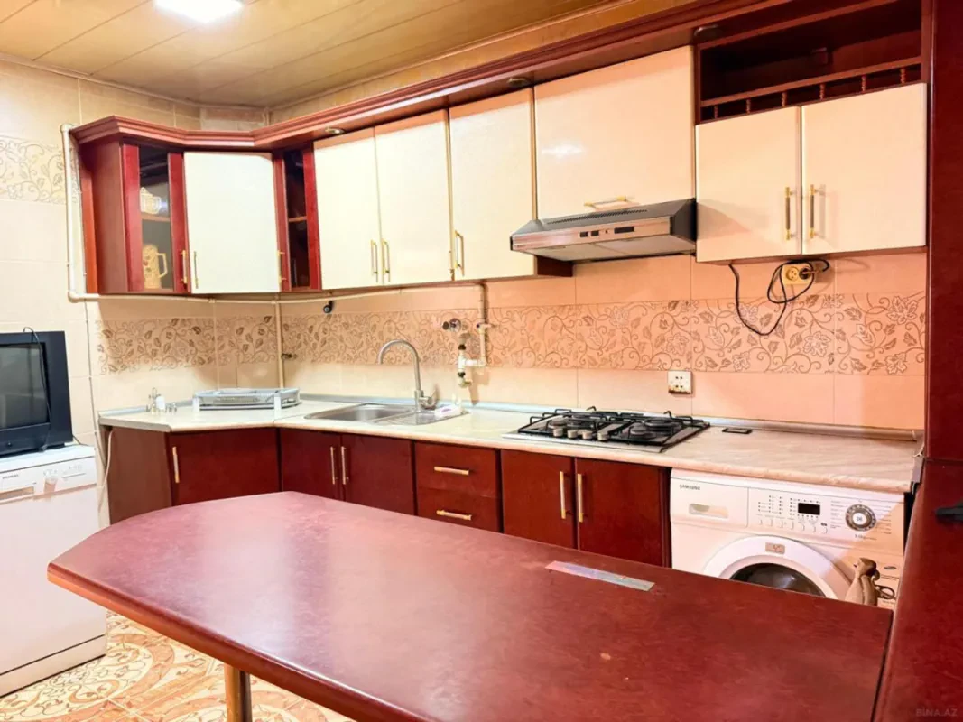 Kirayə verilir 3 otaqlı mənzil 120 m²