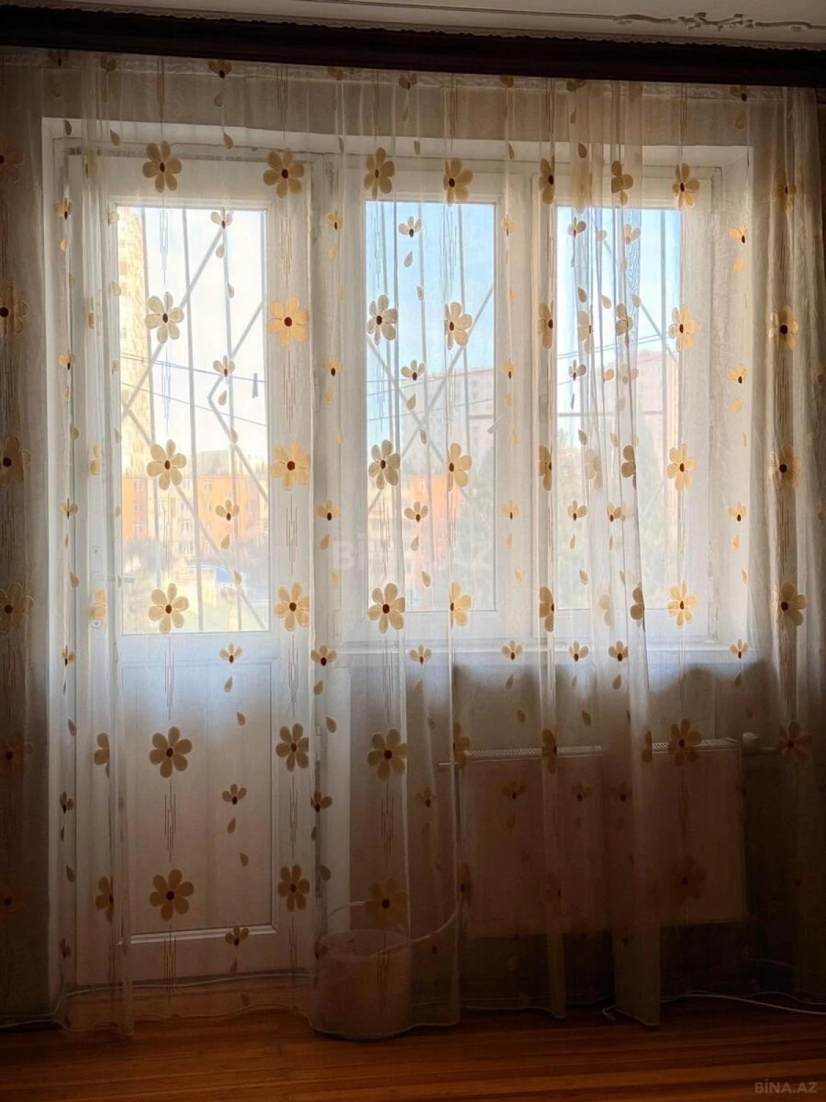 Kirayə verilir 3 otaqlı mənzil 120 m²