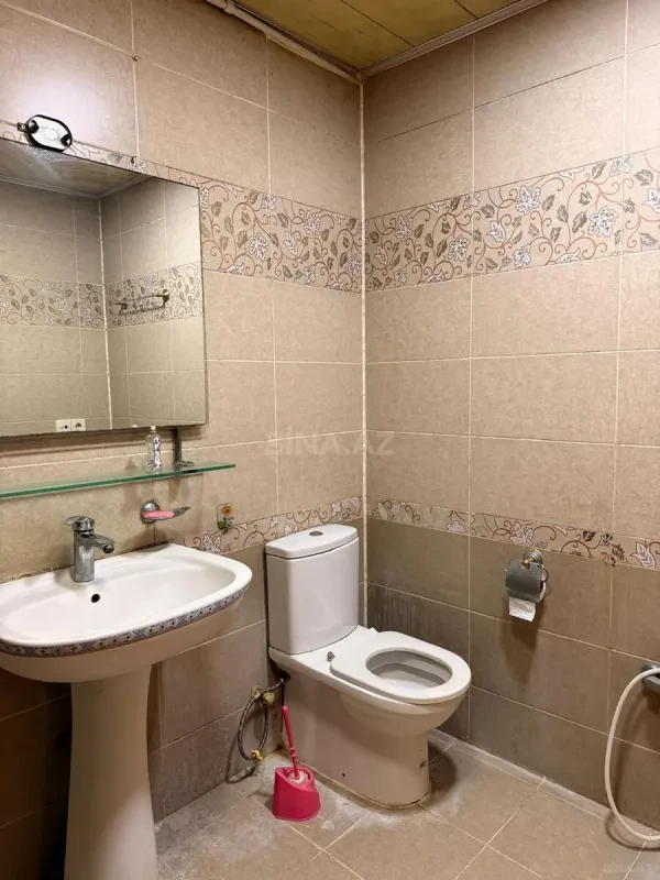 Kirayə verilir 3 otaqlı mənzil 120 m²